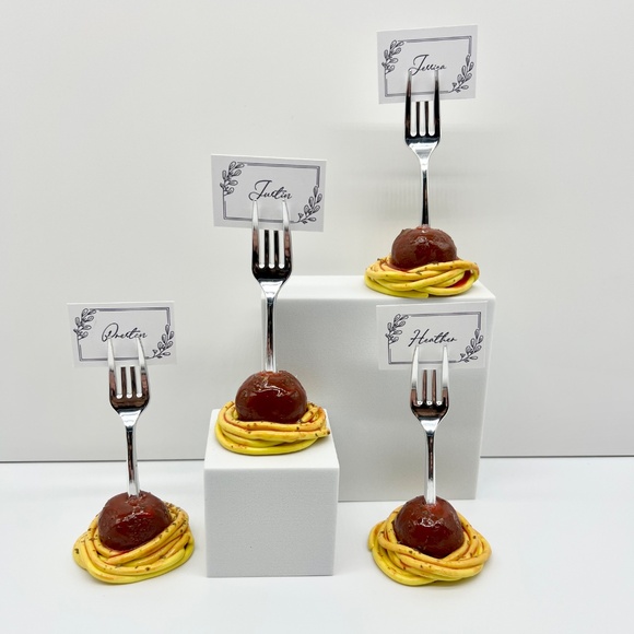 Spaghetti & Meatball Place Card Holders – Set of 4 | Handmade Sculpted Clay - Picture 4 of 12